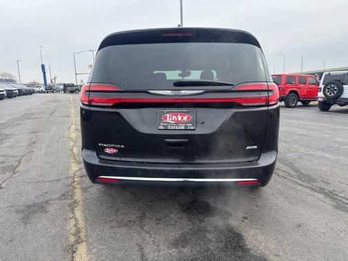 2021 Chrysler Pacifica Touring
