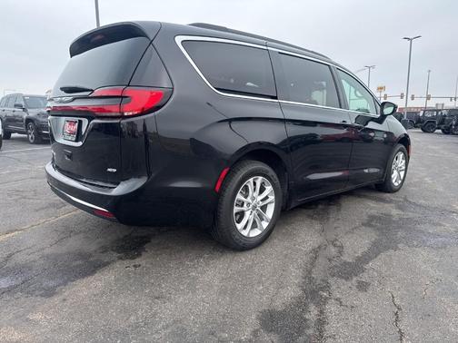 2021 Chrysler Pacifica Touring