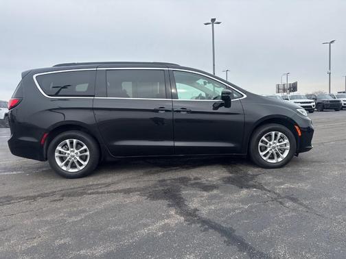 2021 Chrysler Pacifica Touring