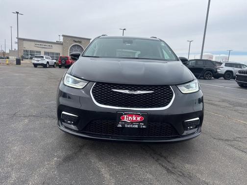 2021 Chrysler Pacifica Touring