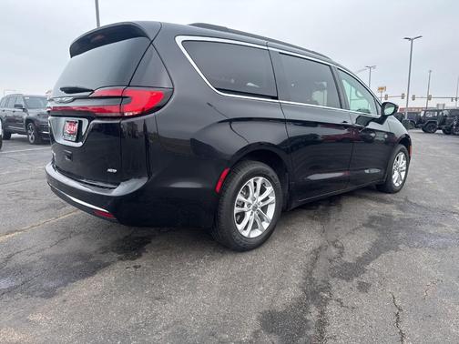 2021 Chrysler Pacifica Touring