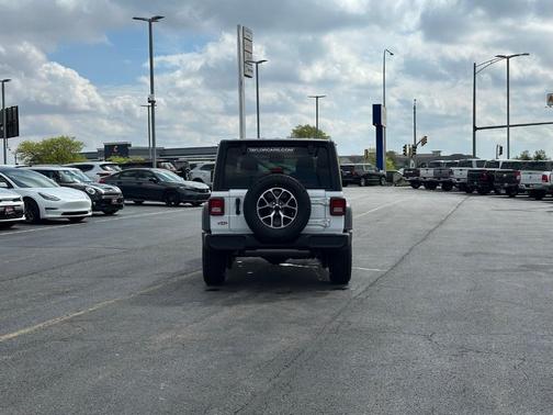 2025 Jeep Wrangler Sport