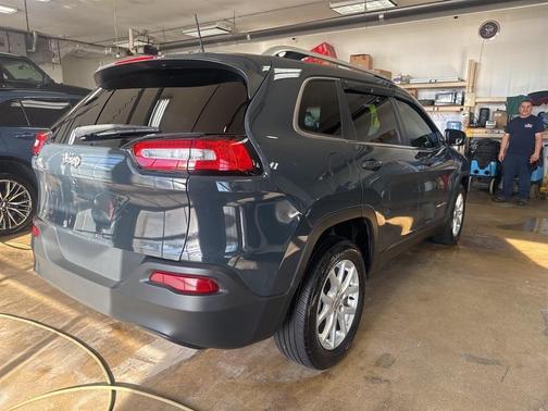 2018 Jeep Cherokee Latitude Plus