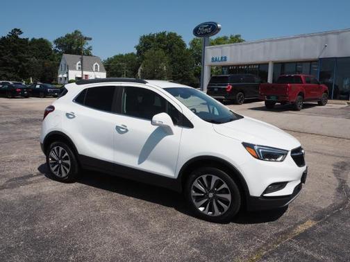 Photo 3 of 23 of 2020 Buick Encore Essence