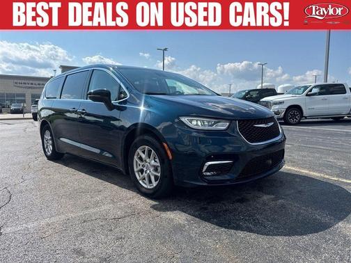 Fathom Blue Pearlcoat 2023 Chrysler Pacifica Touring-L