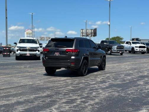 2018 Jeep Grand Cherokee Altitude