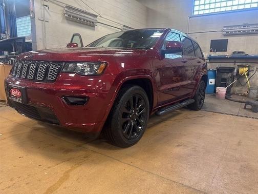 2018 Jeep Grand Cherokee Altitude