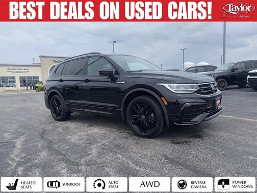 Deep Black Pearl Effect 2022 Volkswagen Tiguan 2.0T SE R-Line Black