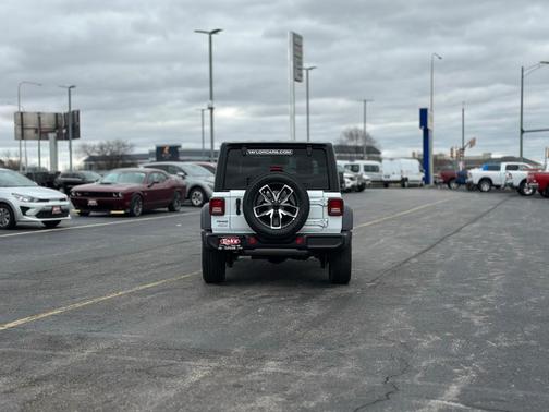 2025 Jeep Wrangler 4xe Sport