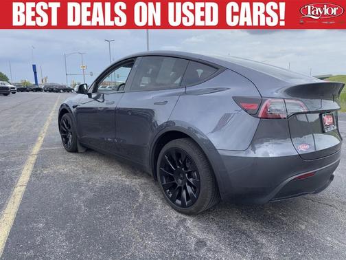 Gray 2023 Tesla Model Y Long Range