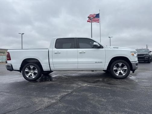 Bright White Clearcoat 2024 RAM 1500 Laramie