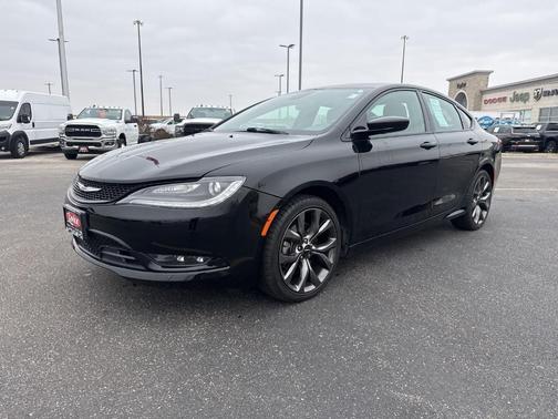 2015 Chrysler 200 S
