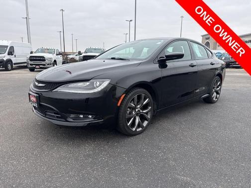 2015 Chrysler 200 S