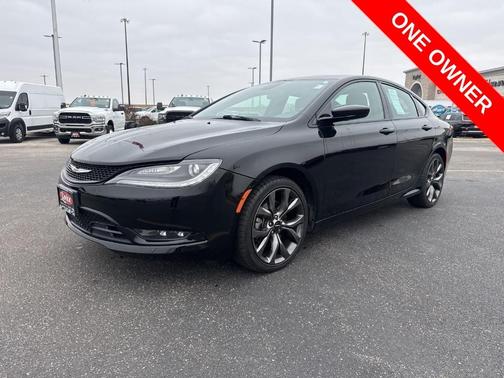 2015 Chrysler 200 S