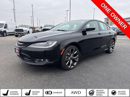 2015 Chrysler 200 S