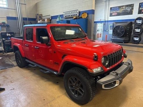 2024 Jeep Gladiator Sport