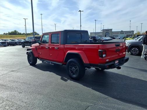 2024 Jeep Gladiator Sport