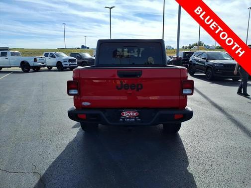 2024 Jeep Gladiator Sport