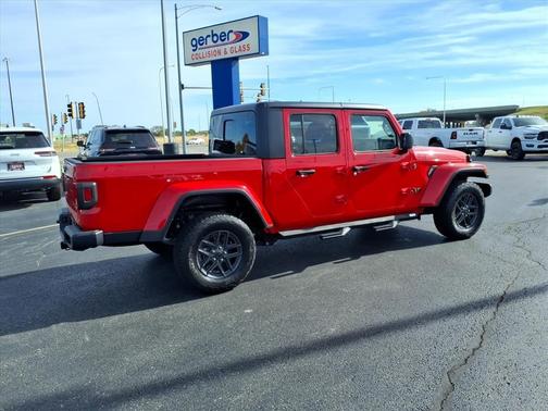 2024 Jeep Gladiator Sport