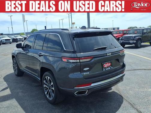 Metallic 2022 Jeep Grand Cherokee Overland