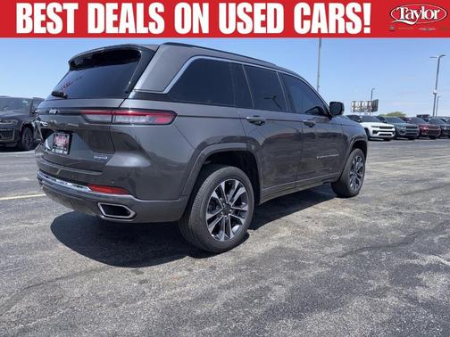 Metallic 2022 Jeep Grand Cherokee Overland