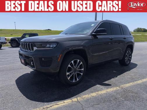 Metallic 2022 Jeep Grand Cherokee Overland