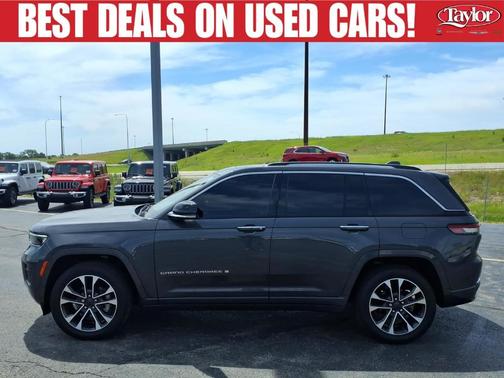 Metallic 2022 Jeep Grand Cherokee Overland