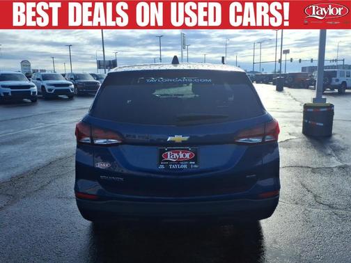 Blue Glow Metallic 2022 Chevrolet Equinox LS