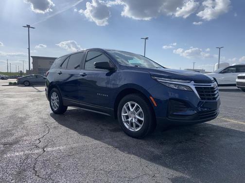 Blue Glow Metallic 2022 Chevrolet Equinox LS