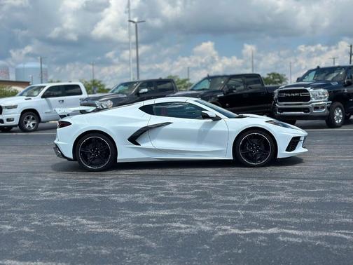 2023 Chevrolet Corvette Stingray w/1LT