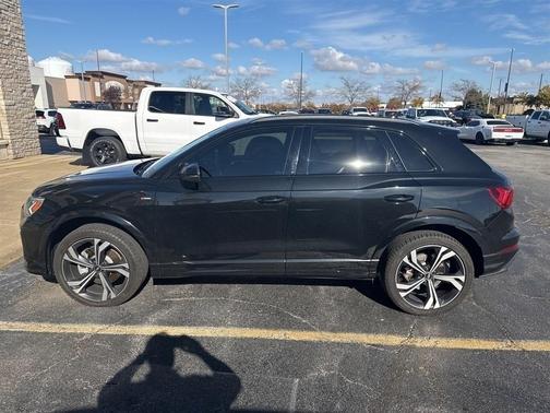2023 Audi Q3 45 S line Premium