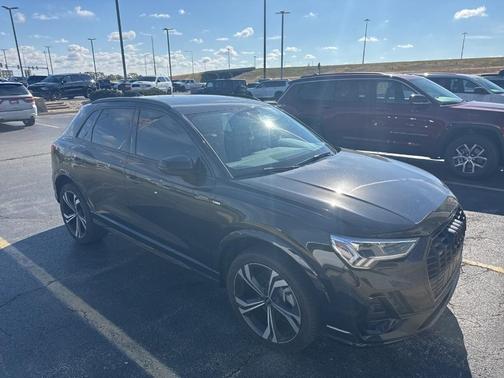2023 Audi Q3 45 S line Premium