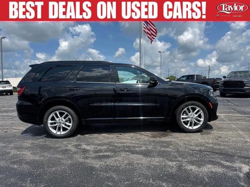 DB Black Crystal Clearcoat 2024 Dodge Durango GT