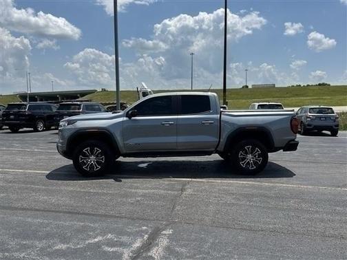 2023 GMC Canyon AT4
