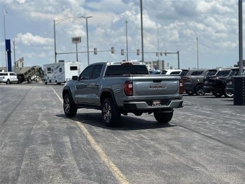 2023 GMC Canyon AT4