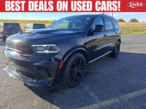 DB Black Crystal Clearcoat 2026 Dodge Durango GT Plus HEMI V8