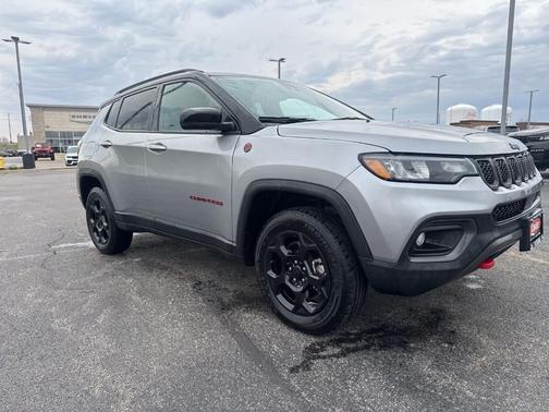 Black 2024 Jeep Compass Trailhawk