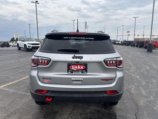 2024 Jeep Compass Trailhawk