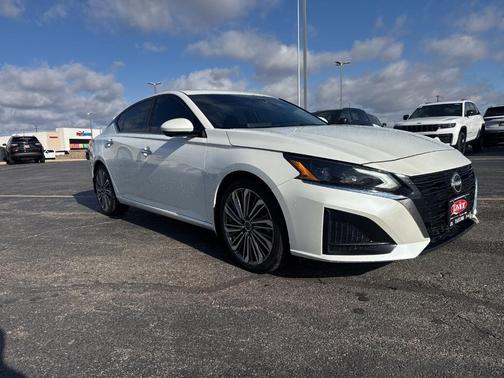 2024 Nissan Altima 2.5 SL