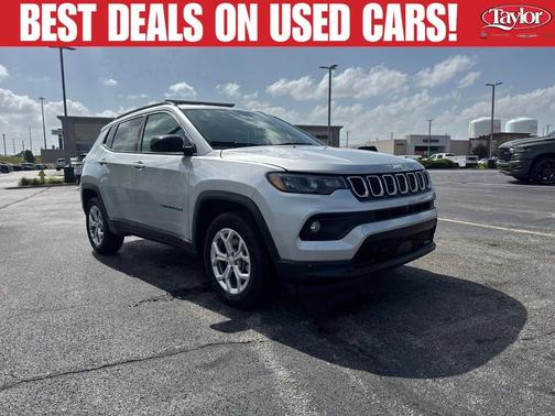 Silver Zynith 2024 Jeep Compass Latitude