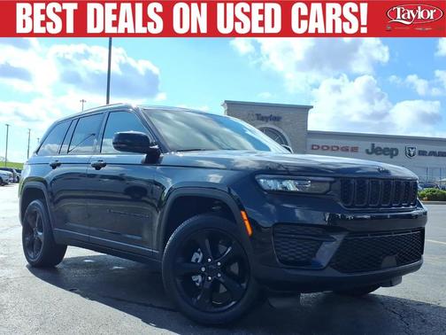 Diamond Black 2023 Jeep Grand Cherokee Altitude