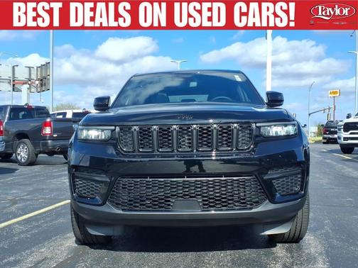 Diamond Black 2023 Jeep Grand Cherokee Altitude