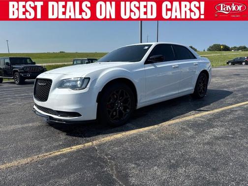 Bright White Clearcoat 2019 Chrysler 300 Touring