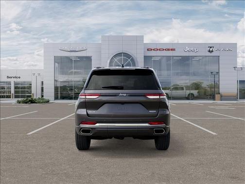 2025 Jeep Grand Cherokee Summit