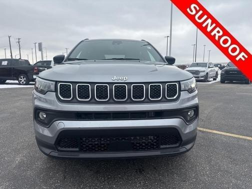 2023 Jeep Compass Latitude Lux
