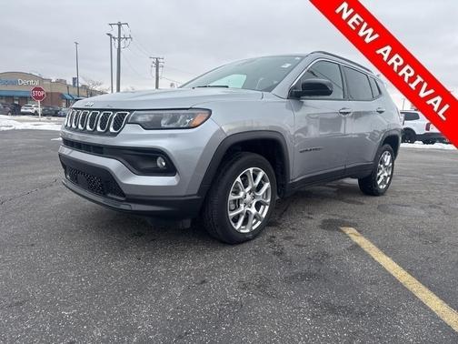 2023 Jeep Compass Latitude Lux
