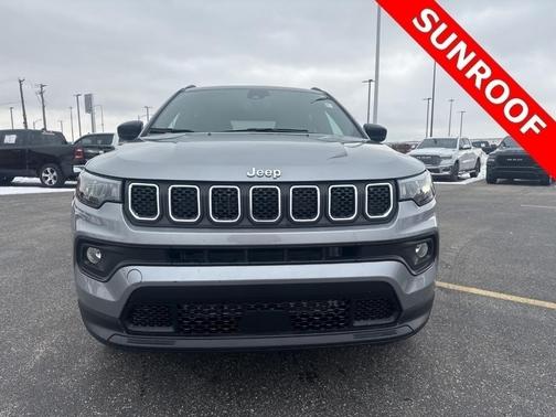 2023 Jeep Compass Latitude Lux