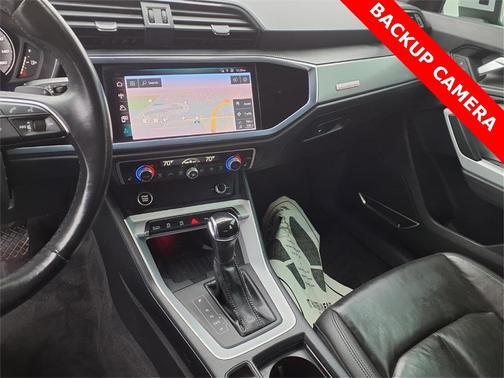 2021 Audi Q3 45 S line Premium