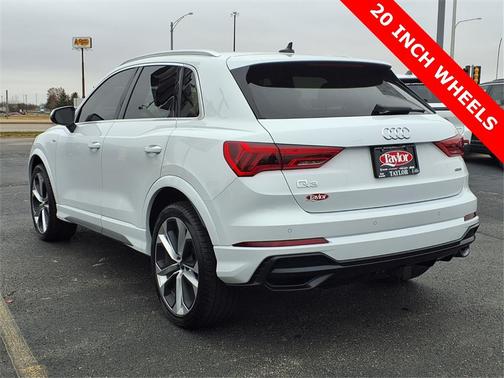 2021 Audi Q3 45 S line Premium