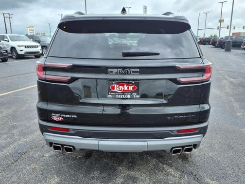 2024 GMC Acadia Elevation